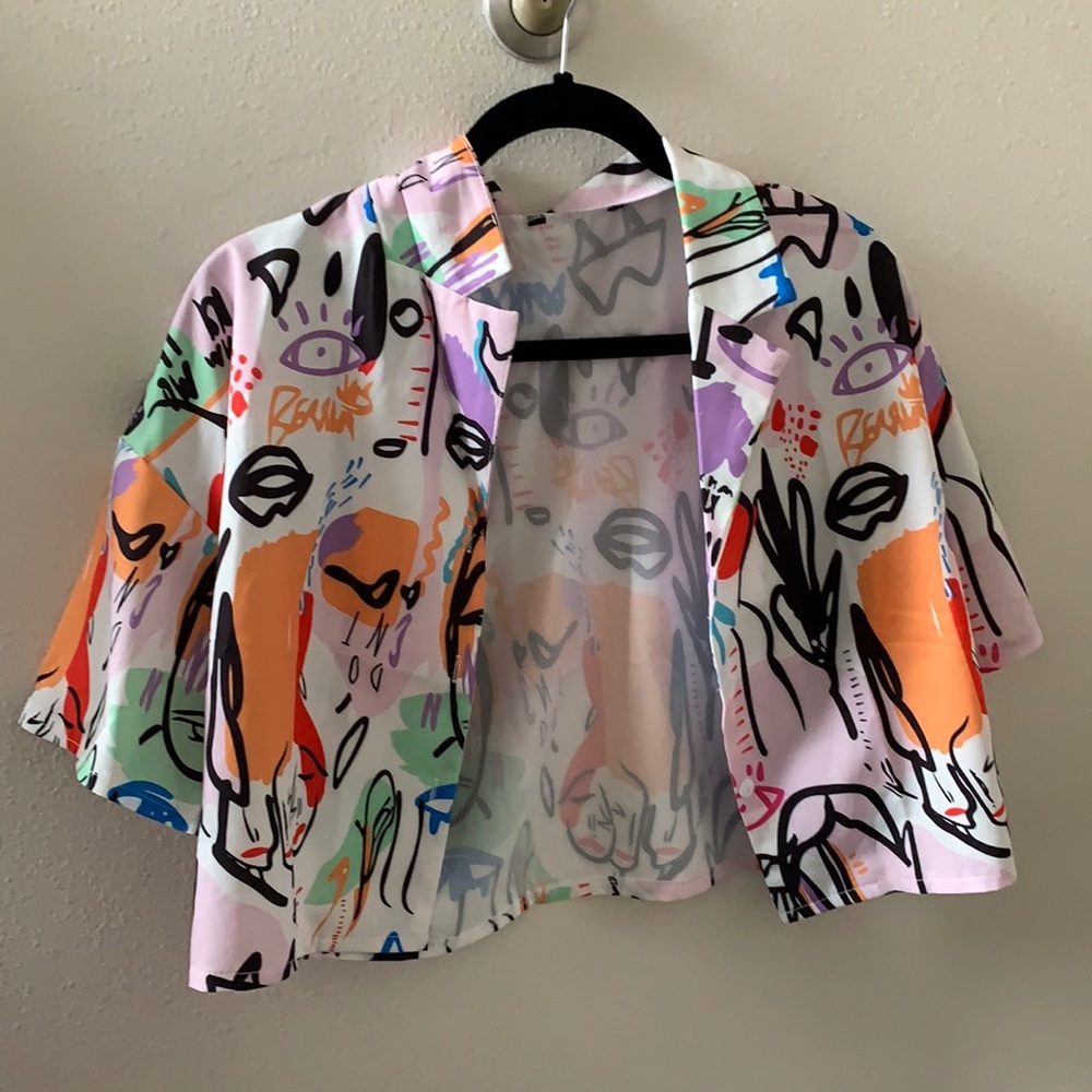 Colorful cropped blouse